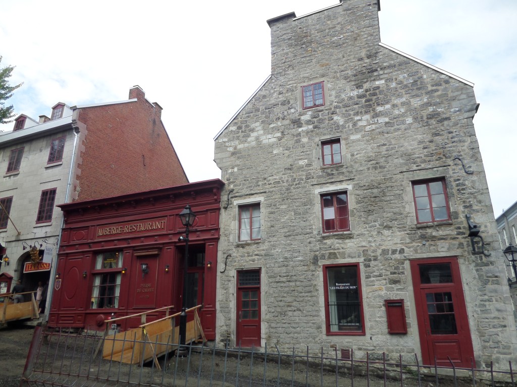 Pierre du Calvet house