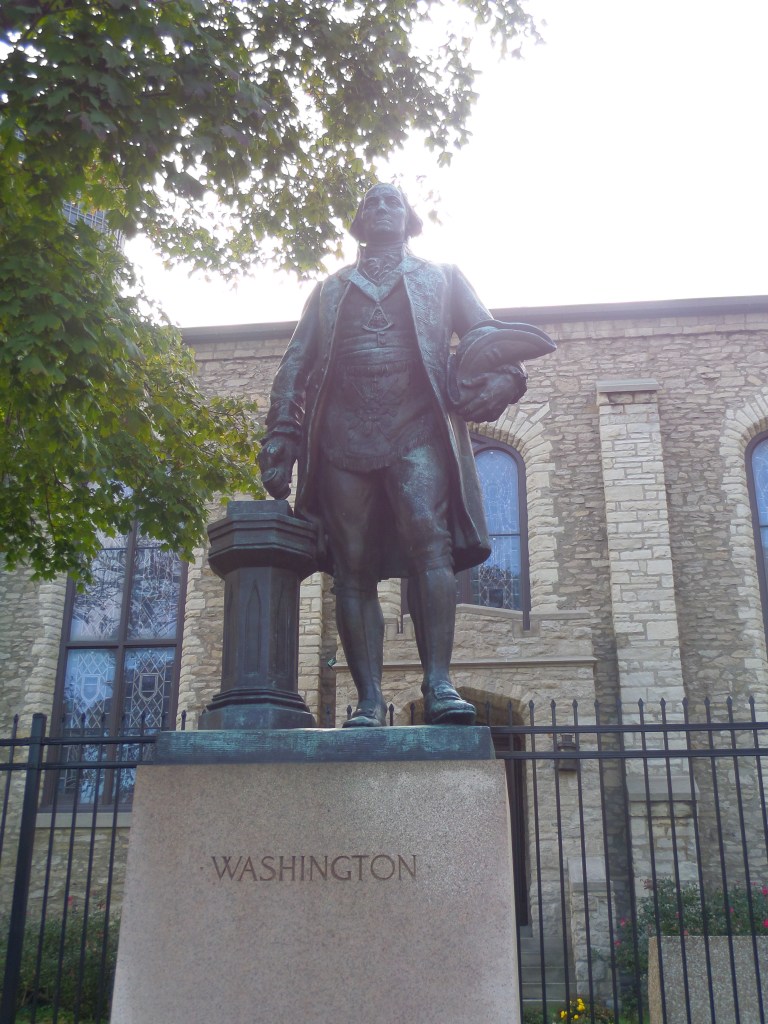 sculpture of George Washington