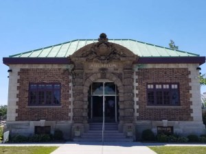 Belle Isle Aquarium in Detroit