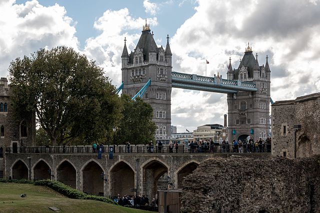 London Tower Bridge, London, England, Copyright: Dietmar Rabich, Wikimedia Commons