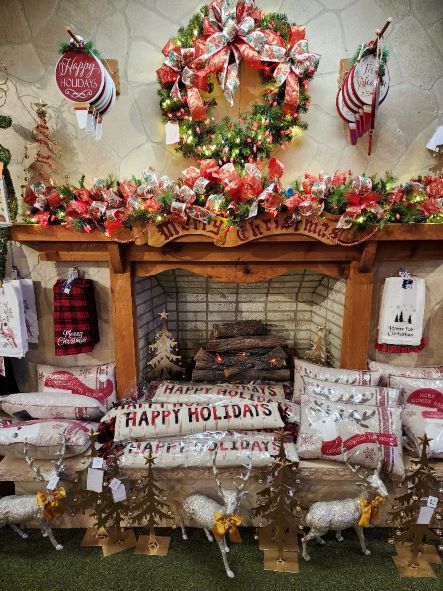 Holiday scene, Bronners Christmas Wonderland, Frankenmuth, Michigan